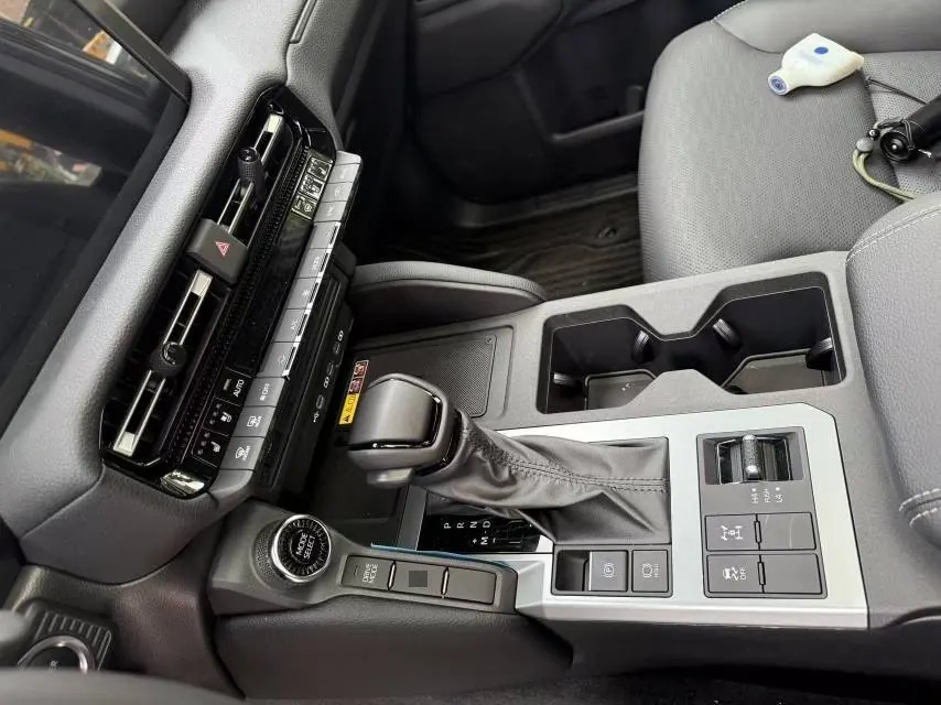 Toyota 2025 Prado HEV 2.4T all-around TX version 5-seat automatic gear 5