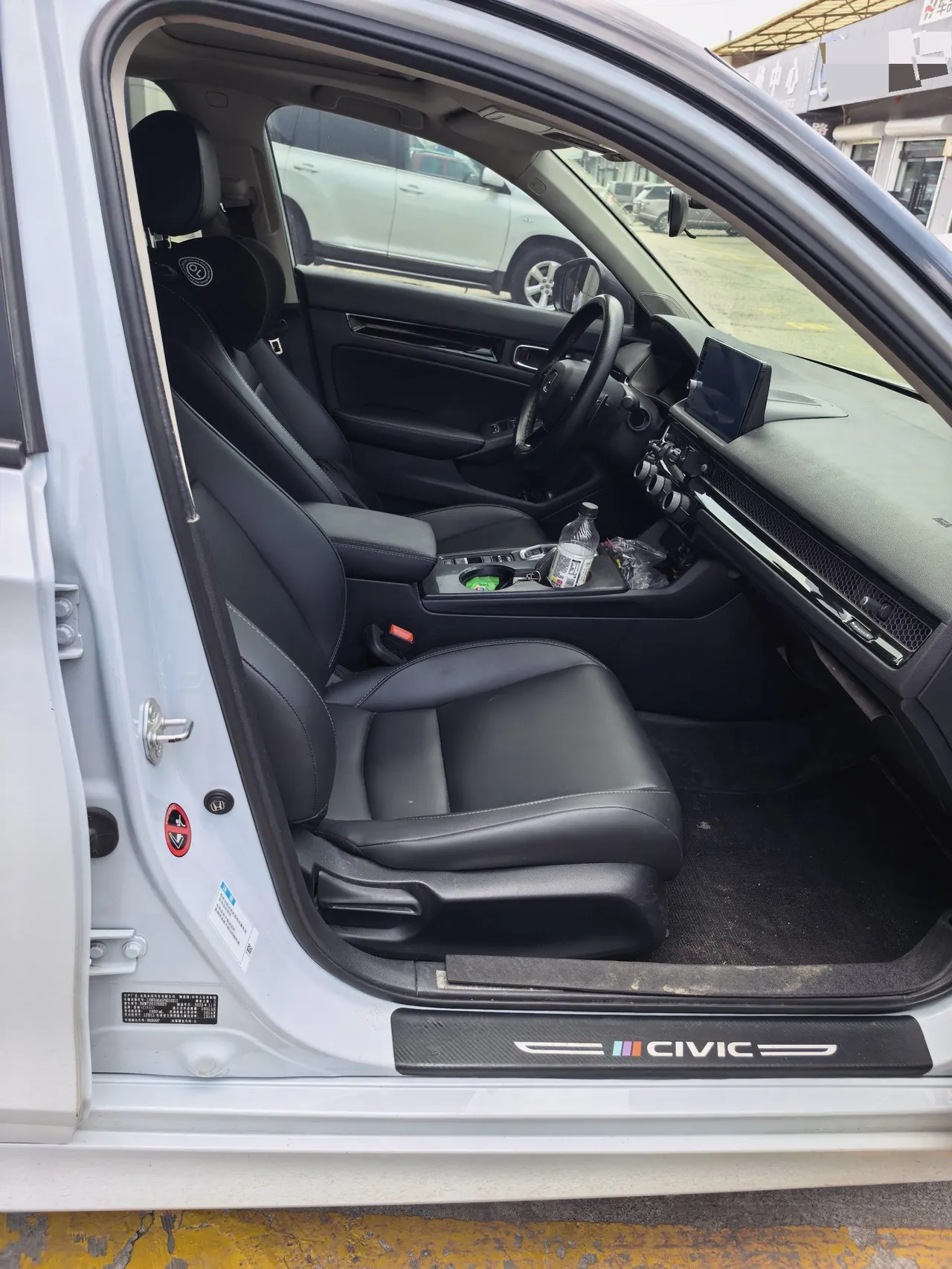 Honda 2023 Civic e:HEV 2.0 Stepless Pioneer Edition Automatic Gear 2
