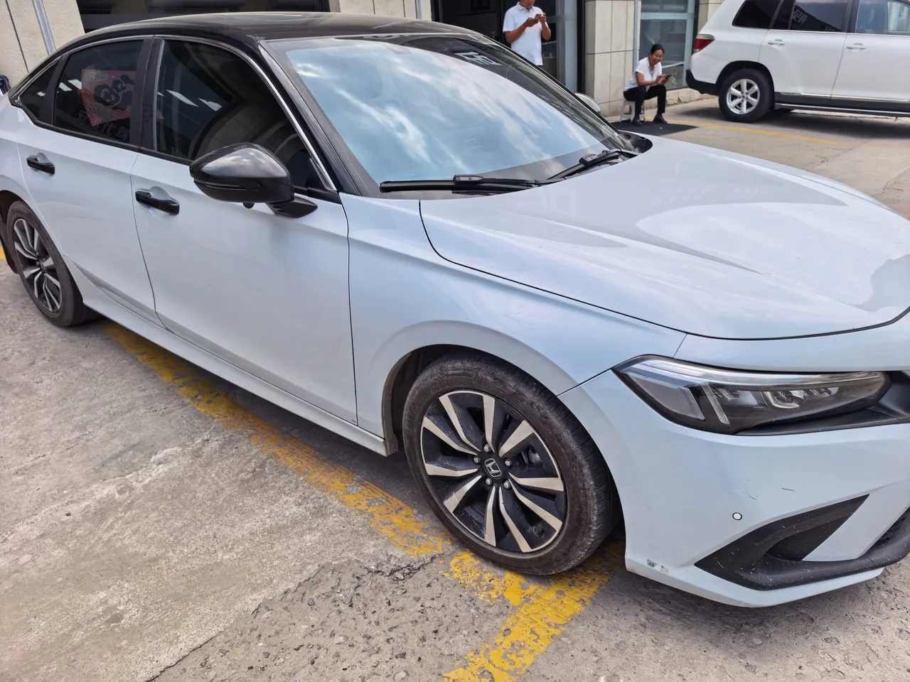 Honda 2023 Civic e:HEV 2.0 Stepless Pioneer Edition Automatic Gear 3