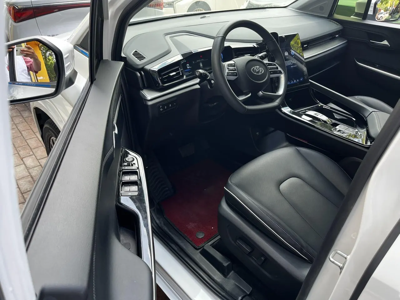 Hyundai 2024 Kusto 1.5TGDi 270TGDi LUX Premium Edition Automatic Gear 4