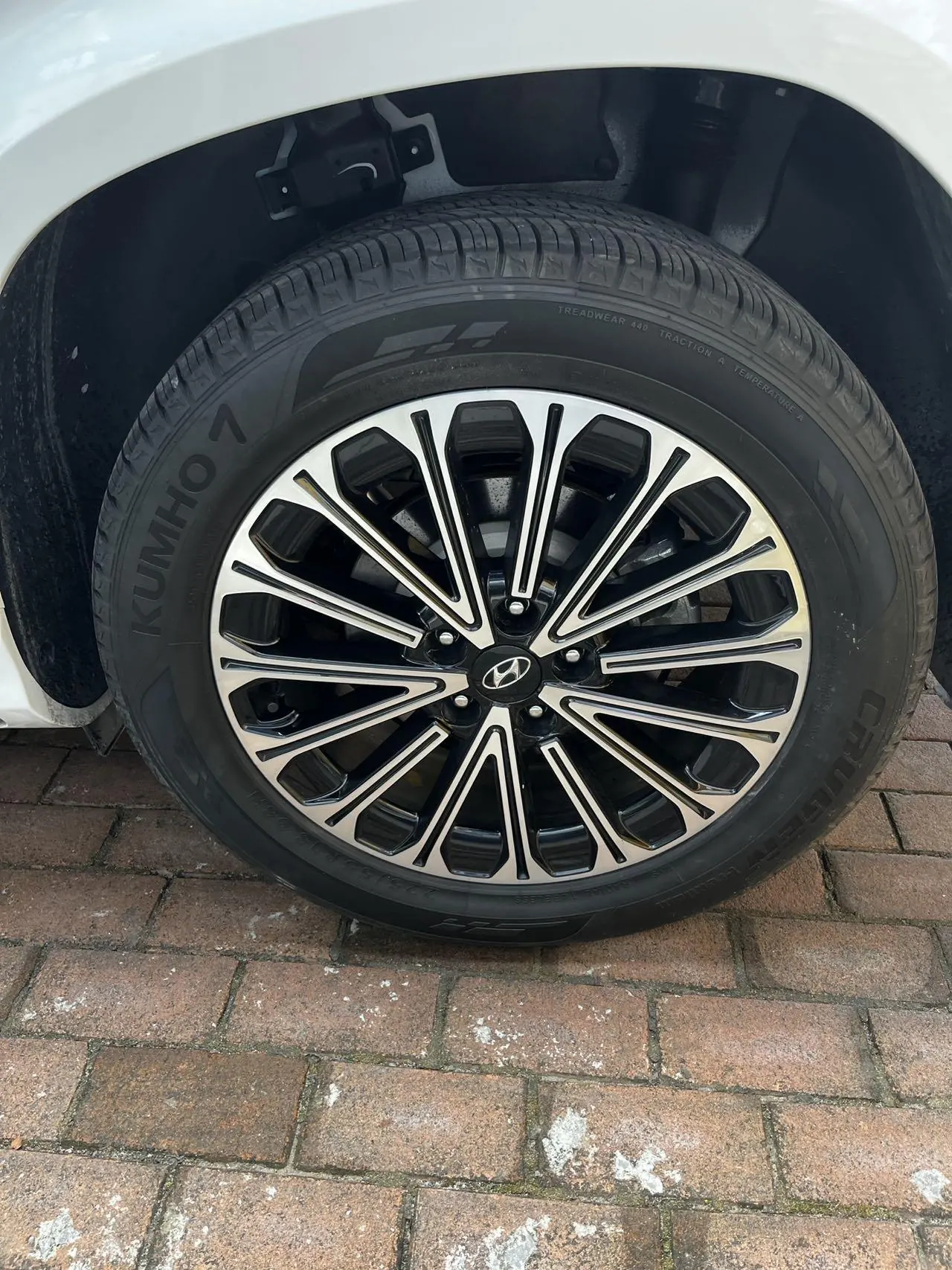 Hyundai 2024 Kusto 1.5TGDi 270TGDi LUX Premium Edition Automatic Gear 7