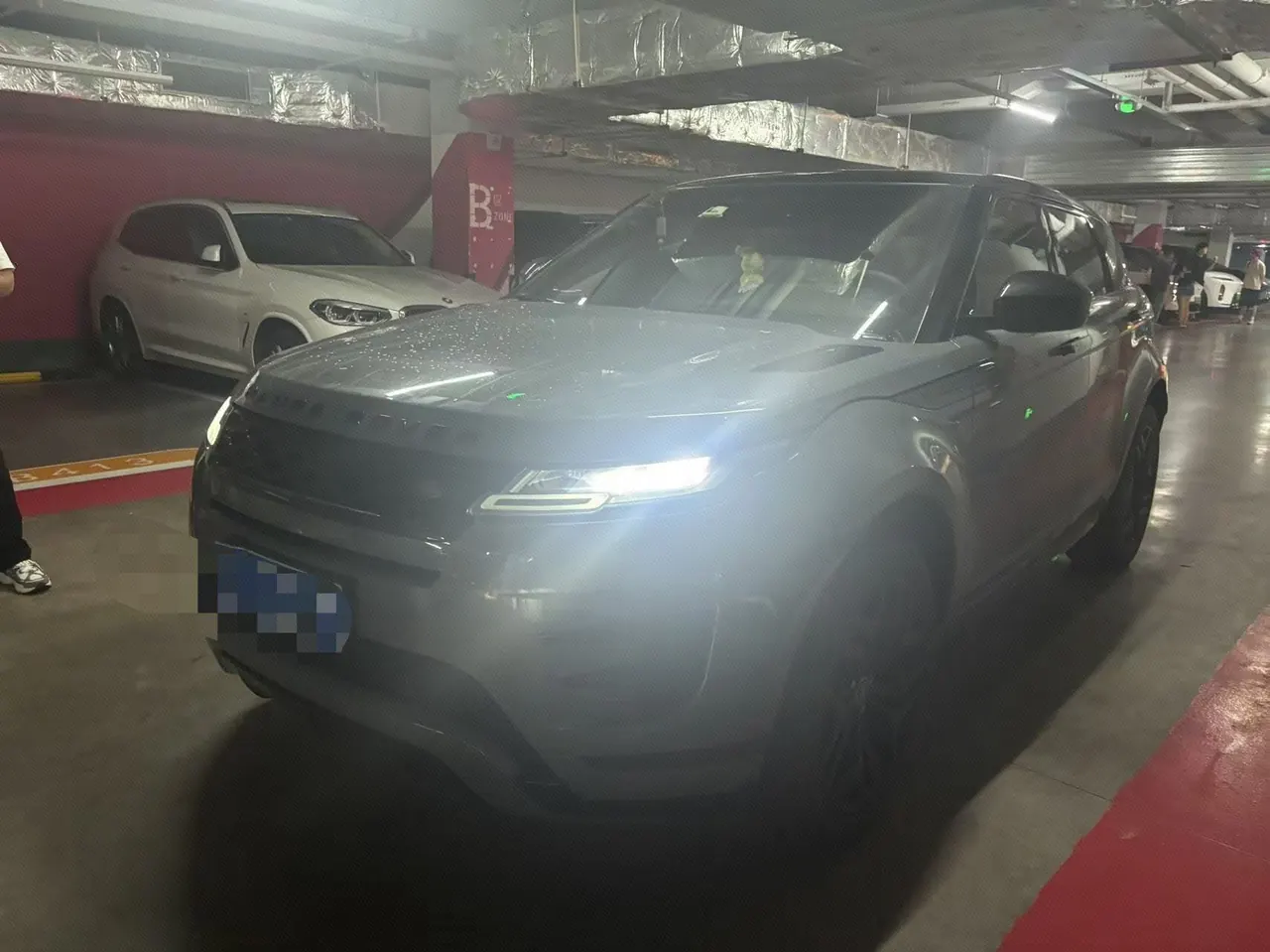 打开图片灯箱:Land Rover 2020 Range Rover Evoque 48V 2.0T 249PS R-DYNAMIC S Sports Edition Automatic Gear