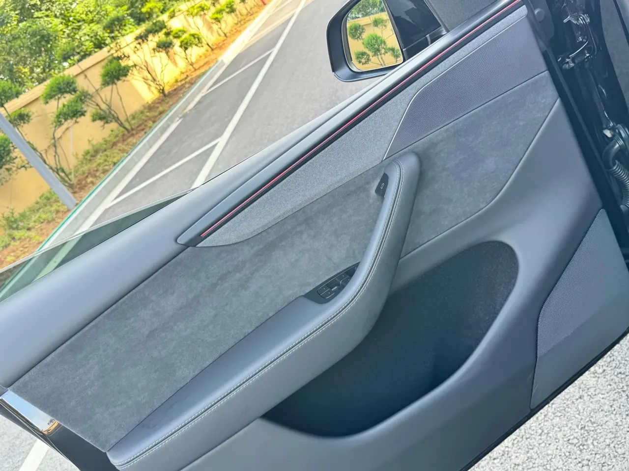 Tesla 2025 Model Y L Long Endurance All-Wheel Drive Automatic Transmission 7