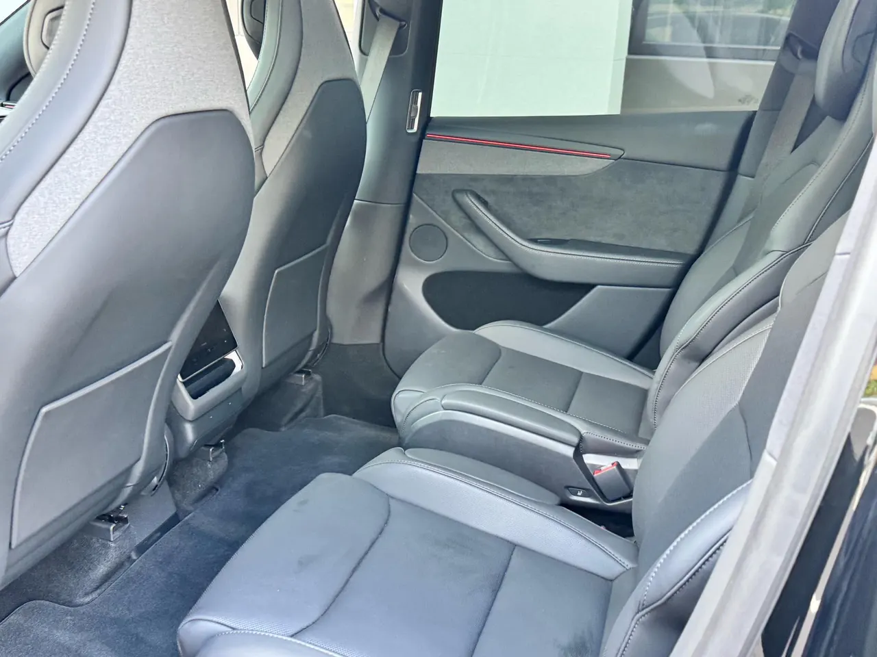 Tesla 2025 Model Y L Long Endurance All-Wheel Drive Automatic Transmission 9