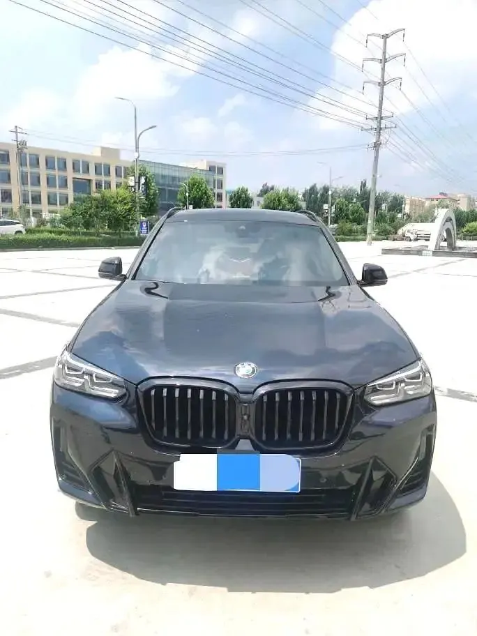 BMW 2023 X3 xDrive30i 2.0T Leading M Obsidian Night Suit Automatic Gear 2