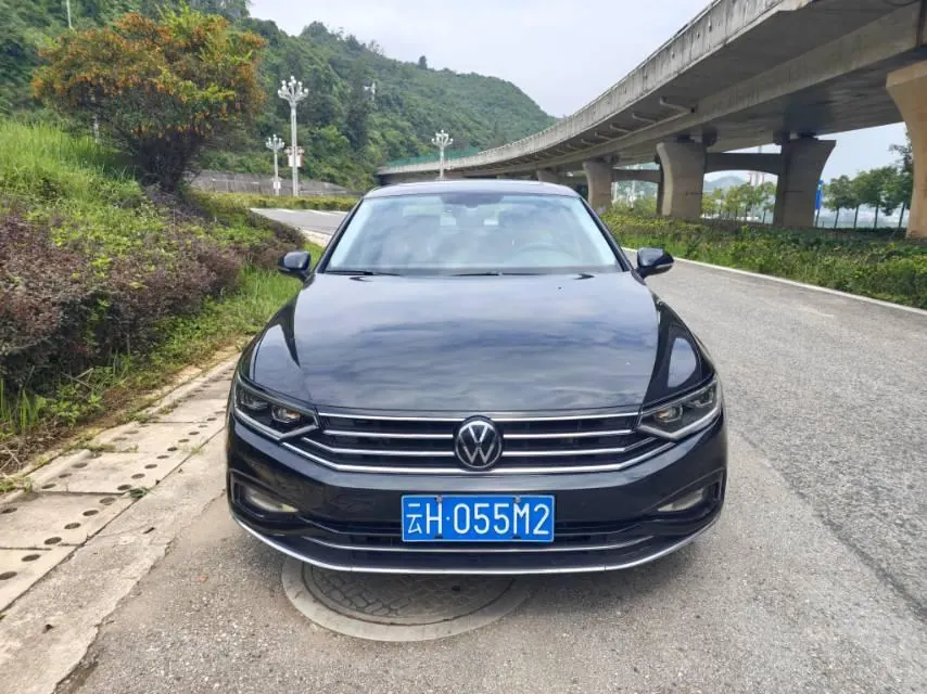 Volkswagen 2020 Magotan 2.0TSI 330TSI luxury automatic transmission 3