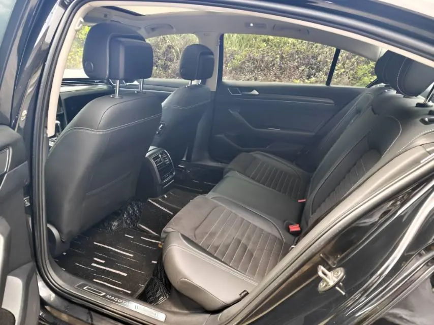 Volkswagen 2020 Magotan 2.0TSI 330TSI luxury automatic transmission 6