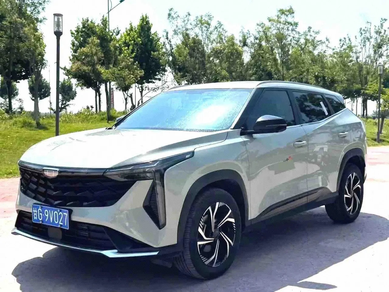 Open image lightbox: Geely 2023 Boyue COOL 1.5TD COOL Smart Auto