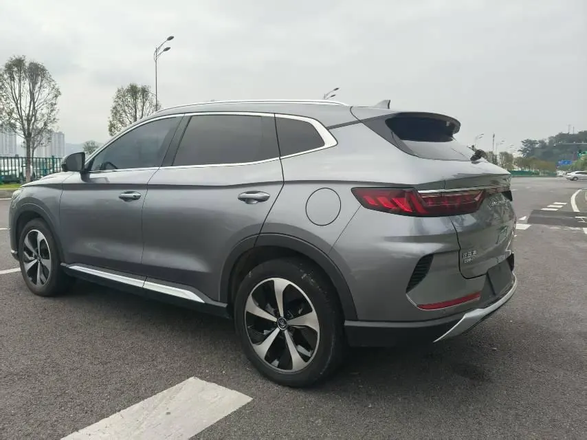 BYD Song PLUS New Energy 2022 Song PLUS DM-i 1.5 Stepless 110KM Flagship PLUS 5G Edition Automatic Gear 4