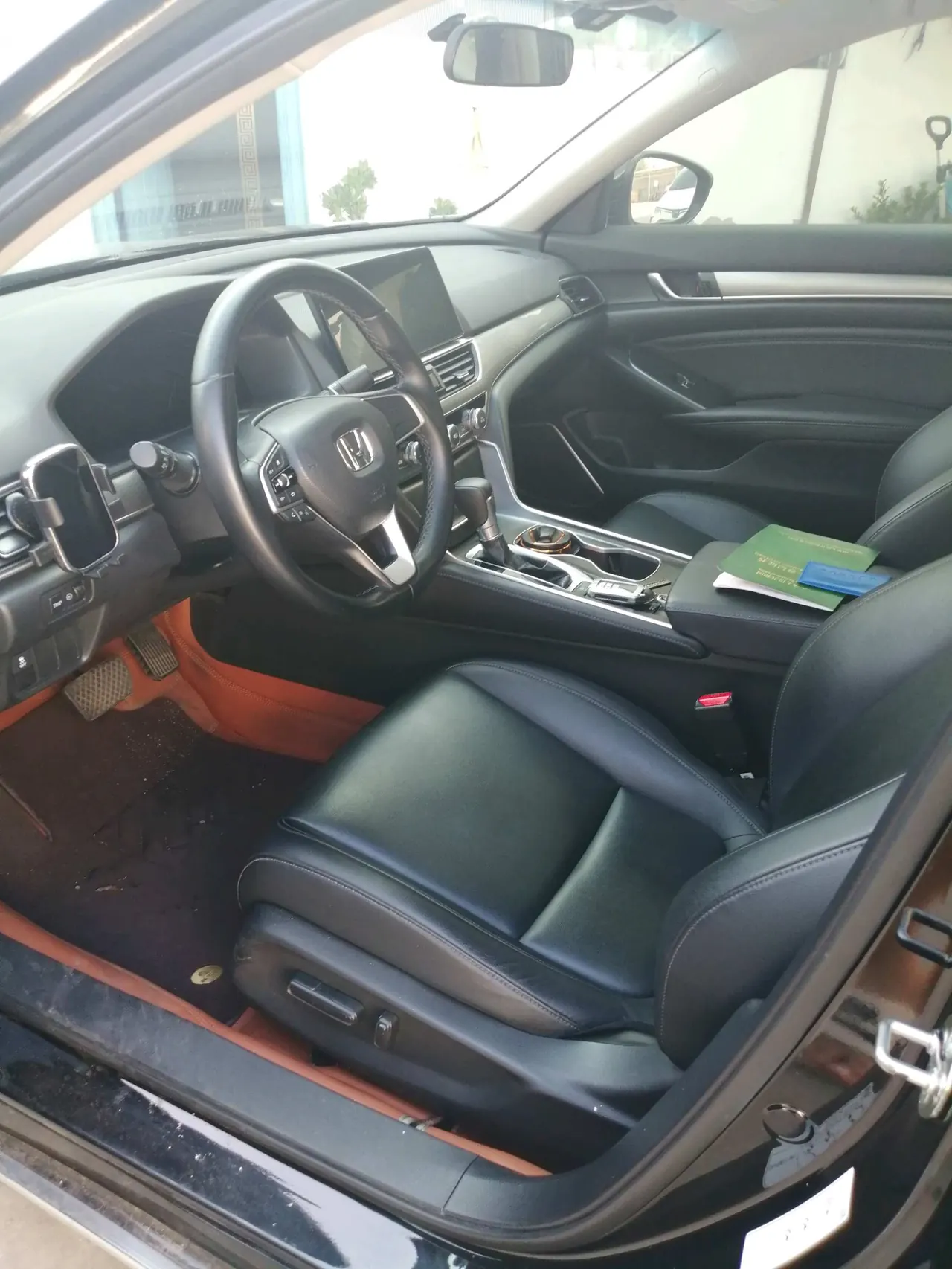 Honda 2022 10th Generation Accord 1.5T Stepless 260TURBO Deluxe Automatic Gear 3