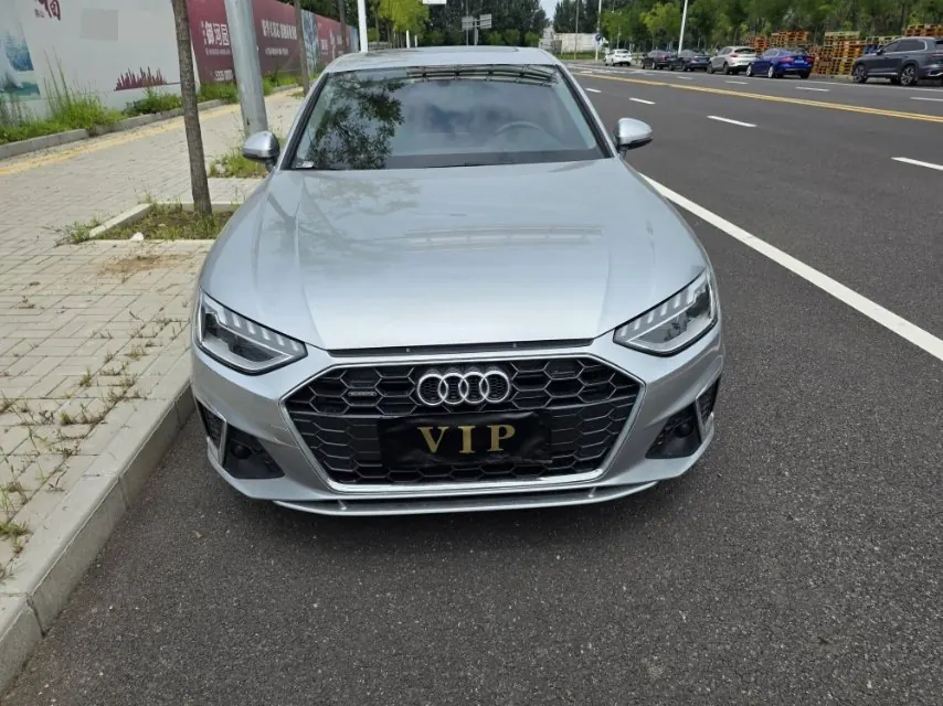 Audi 2020 A4L 2.0TFSI 40TFSI Quattro Deluxe Dynamic Automatic 3