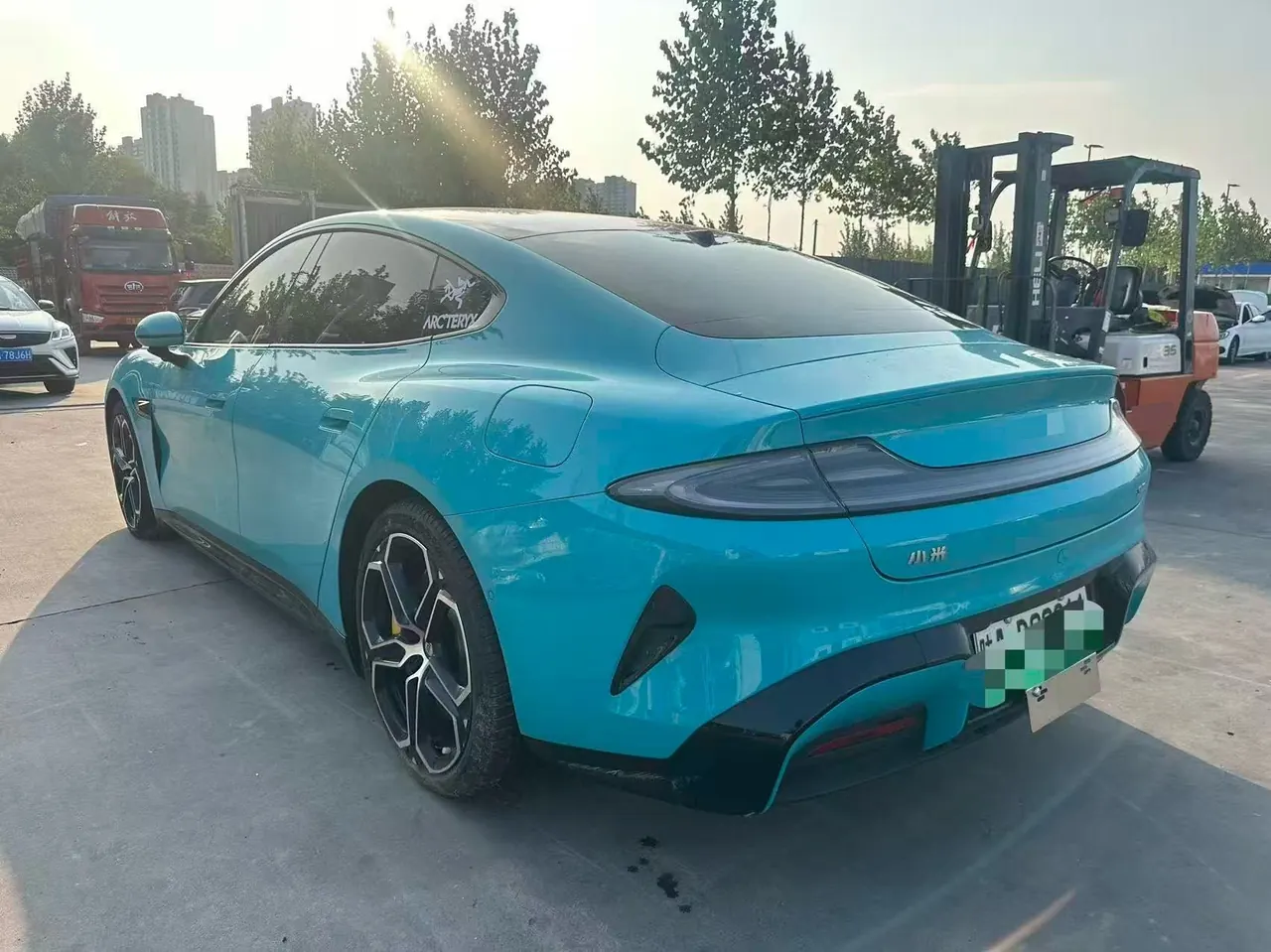 MI 2024 SU 7 700km Rear Drive Standard Founding Edition Automatic Gear 4