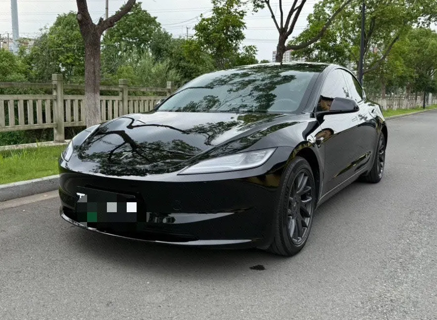 Open image lightbox: Tesla 2023 Model 3 Rejuvenation Edition Rear Wheel Drive Automatic Transmission