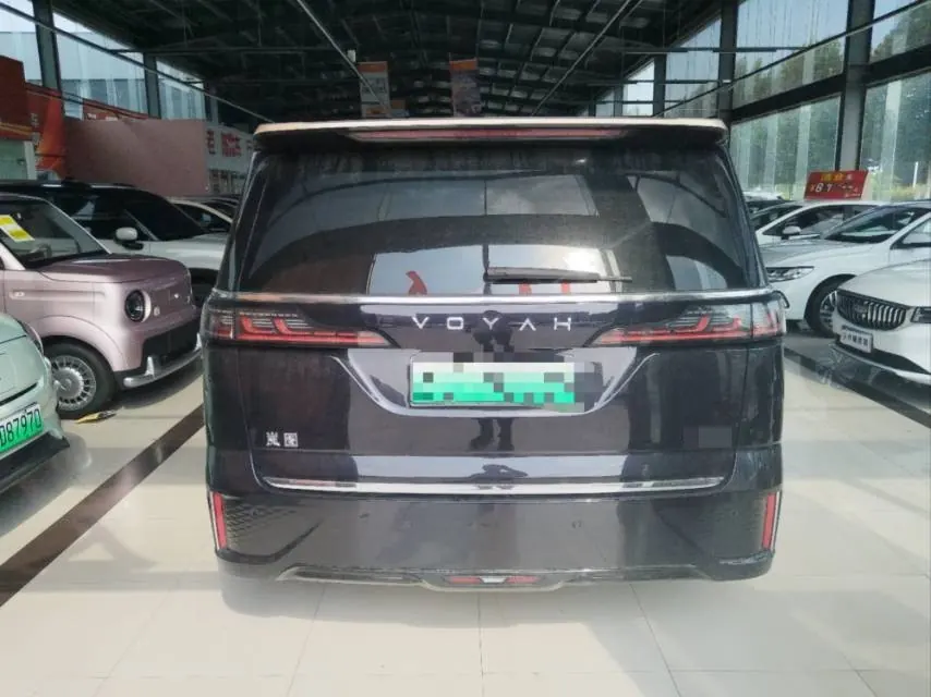 Voyah 2024 Dreamers PHEV 1.5T Long Endurance Premium Edition Automatic Gear 4