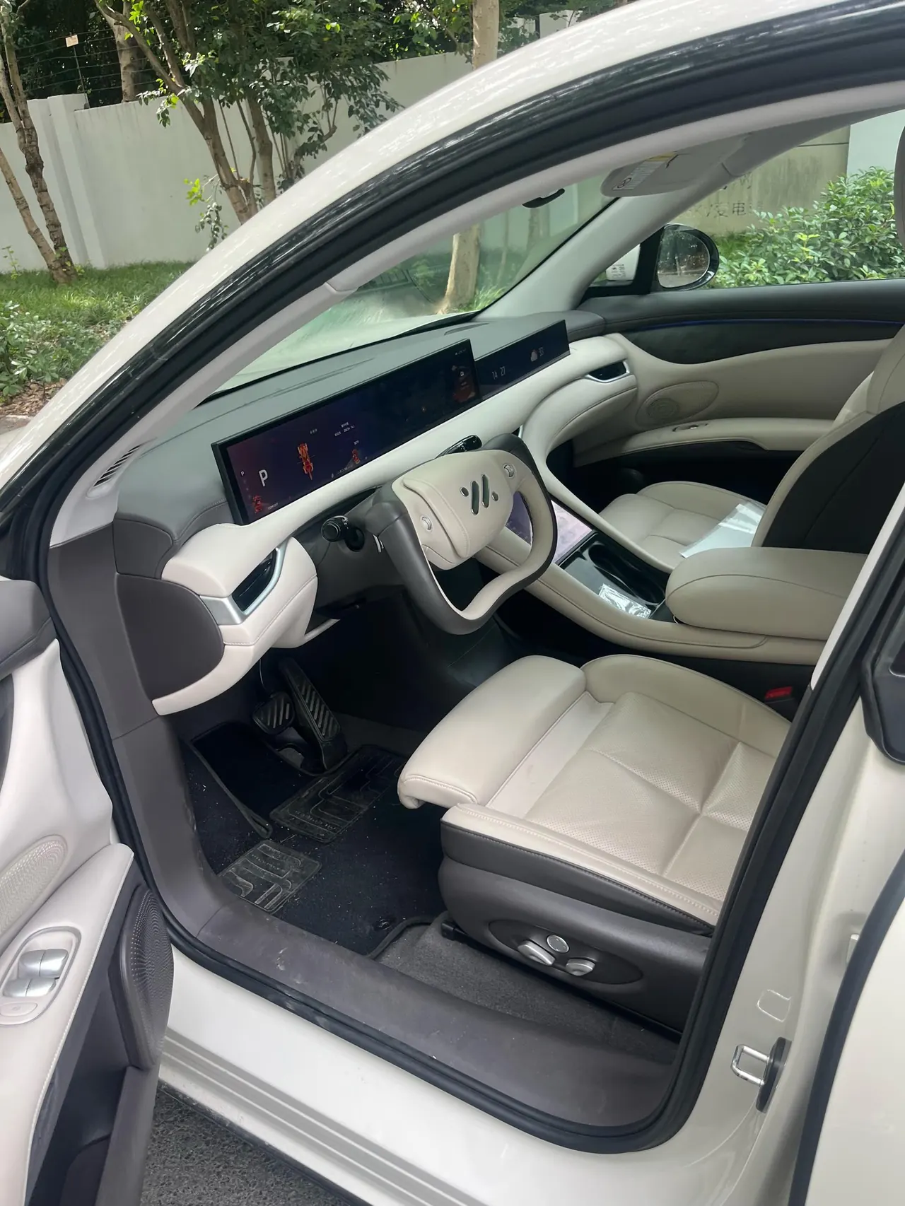 IM 2023 IM LS6 Max Standard Edition Automatic Gear 4