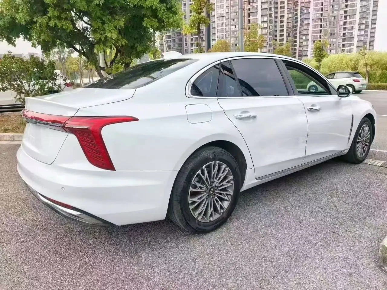 HongQi 2023 H5 1.5T Flag Rhyme Edition Automatic Gear 9