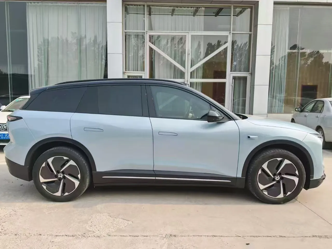 NIO 2023 ES6 75kWh automatic gear 4