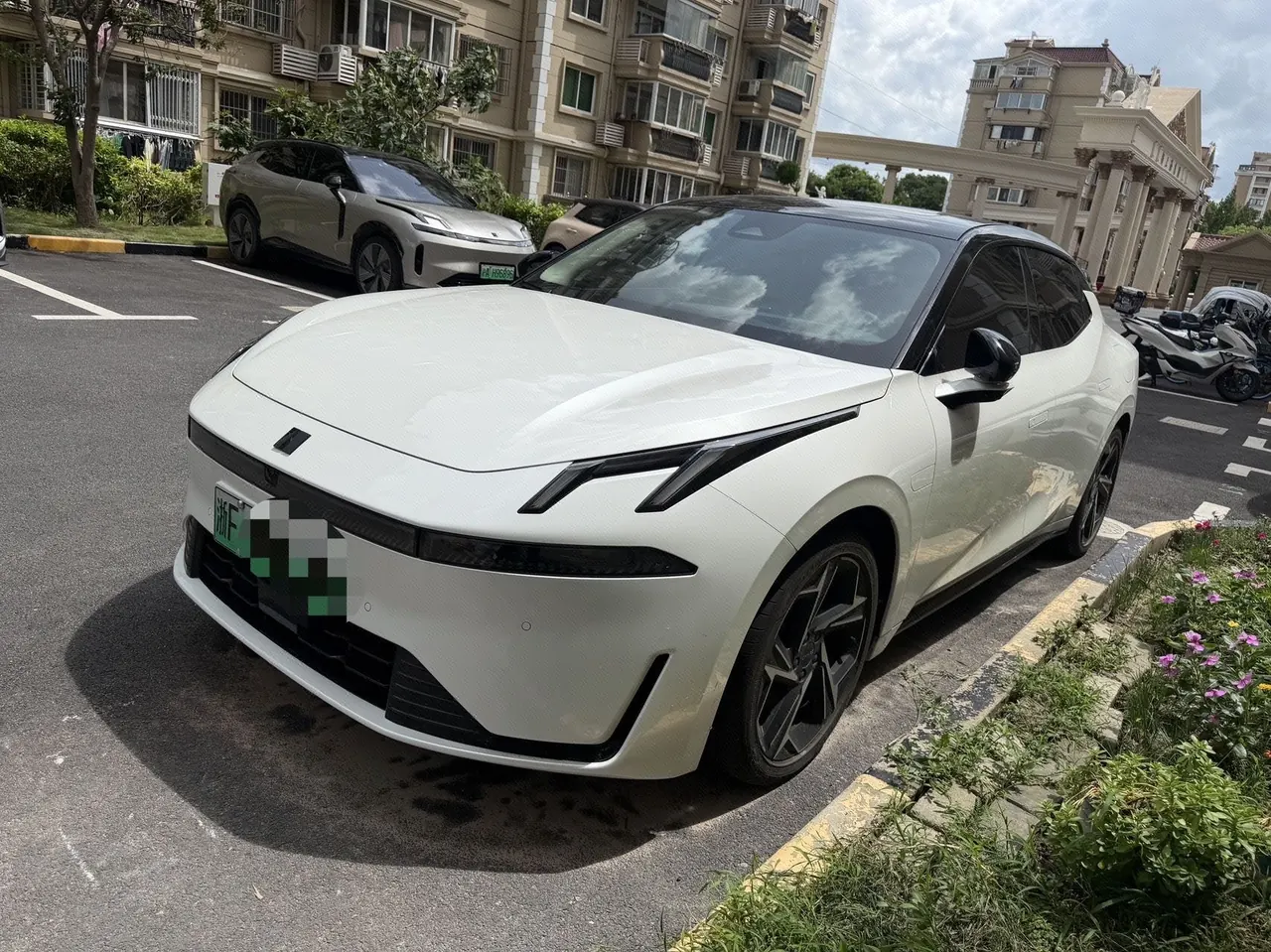 Open image lightbox: LYNK&CO 2024 LYNK&CO 07 EM-P 1.5T 126 Long Endurance Ultra Auto