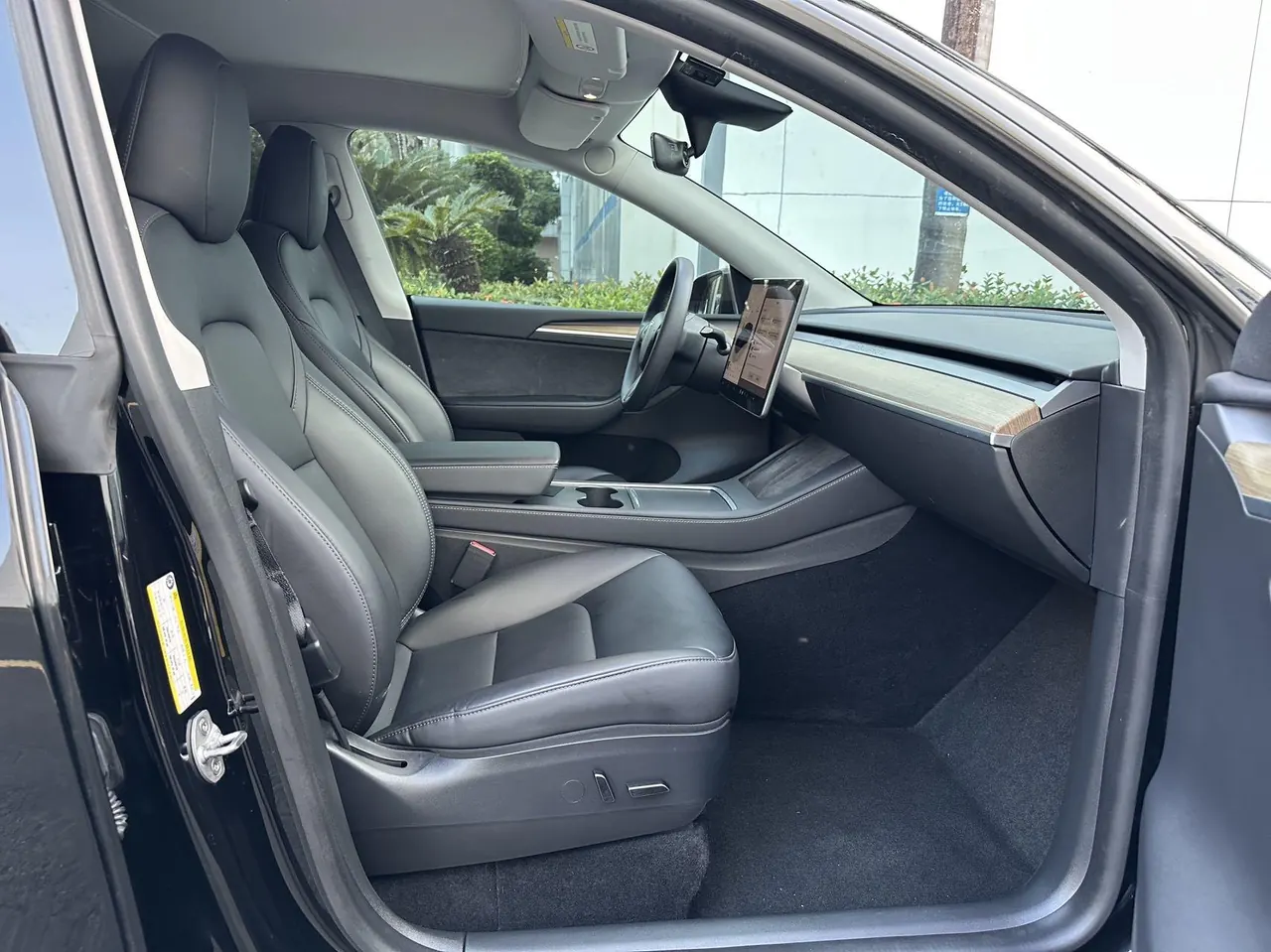 Tesla 2022 Model Y rear-wheel drive version (facelift) automatic gear 10