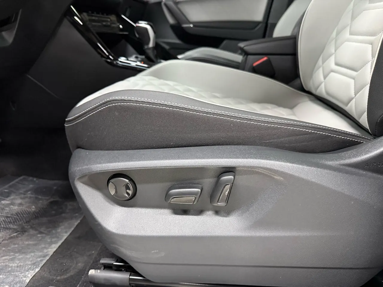 Volkswagen 2023 Tanyue 1.4TSI 280TSI Two-Drive Luxury Plus Advanced Edition Automatic Gear 10