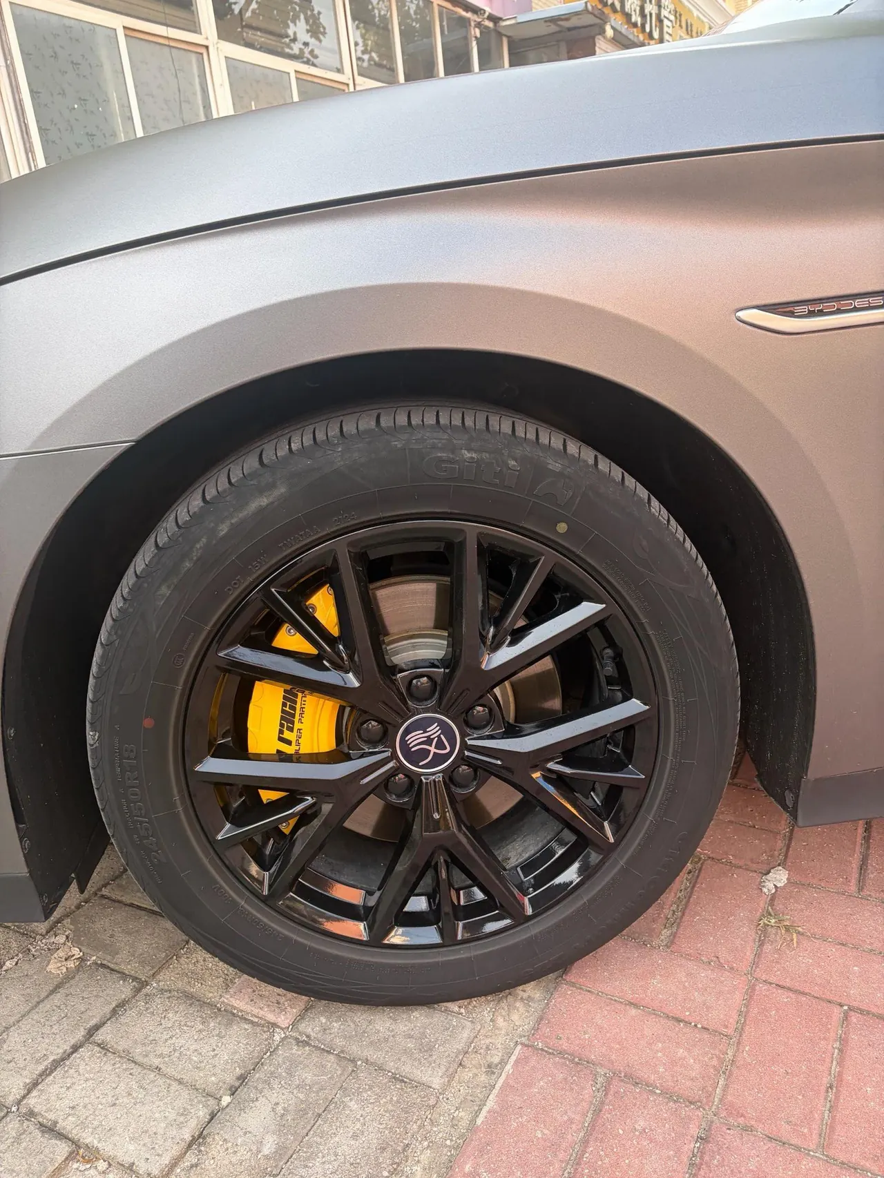 BYD 2024 Han DM-i 1.5T stepless glory version 121KM noble automatic gear 3