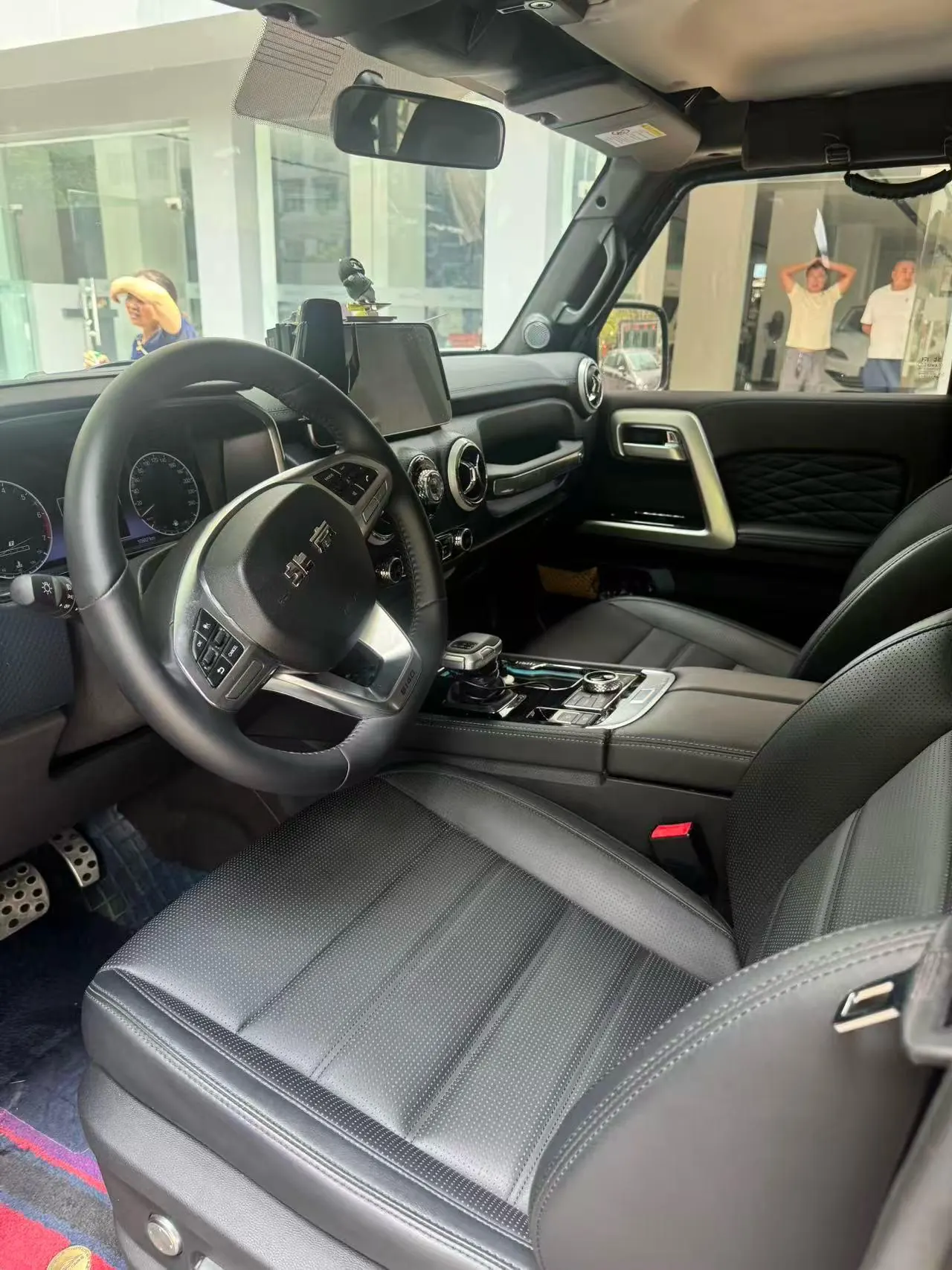 Beijing 2024 BJ40 2.0T Urban Hunter Honor Edition Automatic Transmission 3