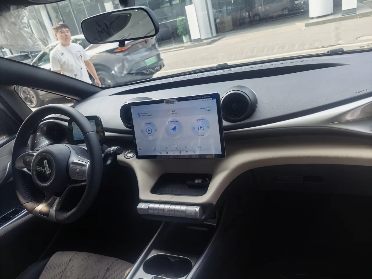 BYD 2025 Dolphins 420km Free Edition Automatic 7