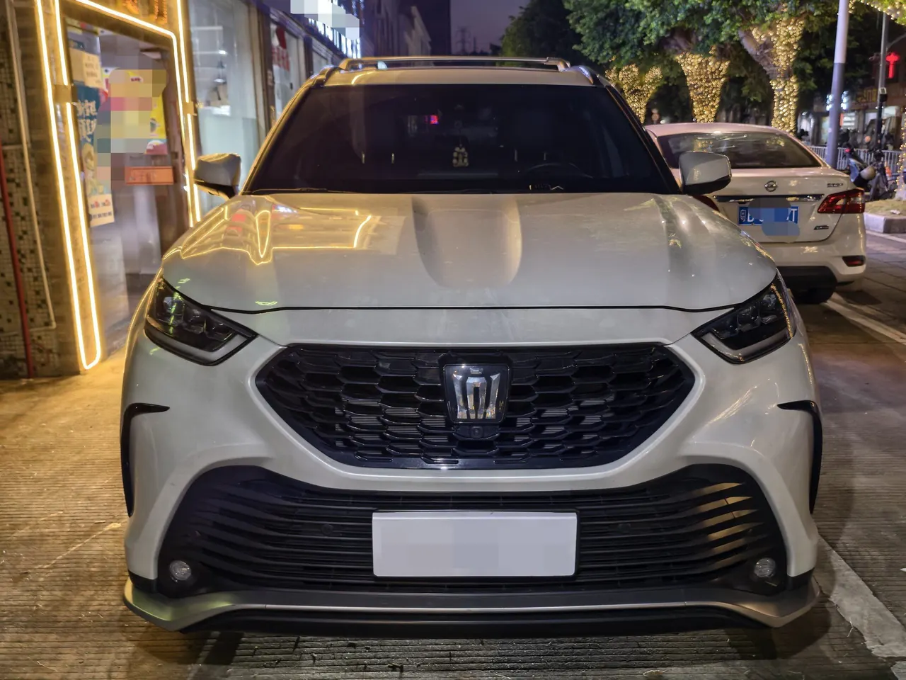 Toyota 2024 Crown Land Release HEV 2.5 Stepless Four-wheel Drive Flagship Automatic Gear 2