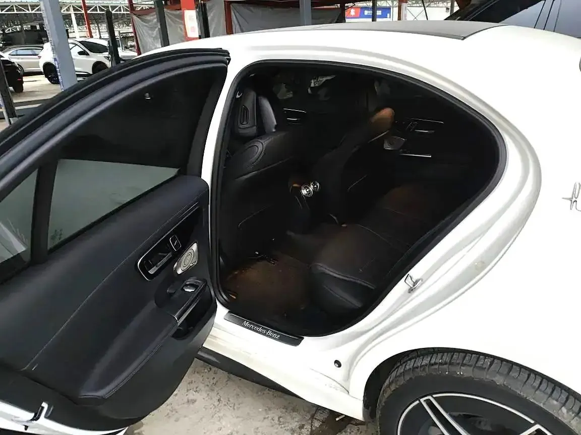 Mercedes Benz Class C 2023 C 260 L 48V 1.5T Hao Night Sports Edition Automatic Gear 5