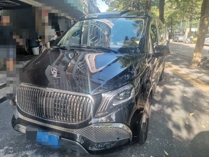 Open image lightbox: Mercedes Benz 2024 Vito 2.0T Elite Edition 7-seat Automatic Gear