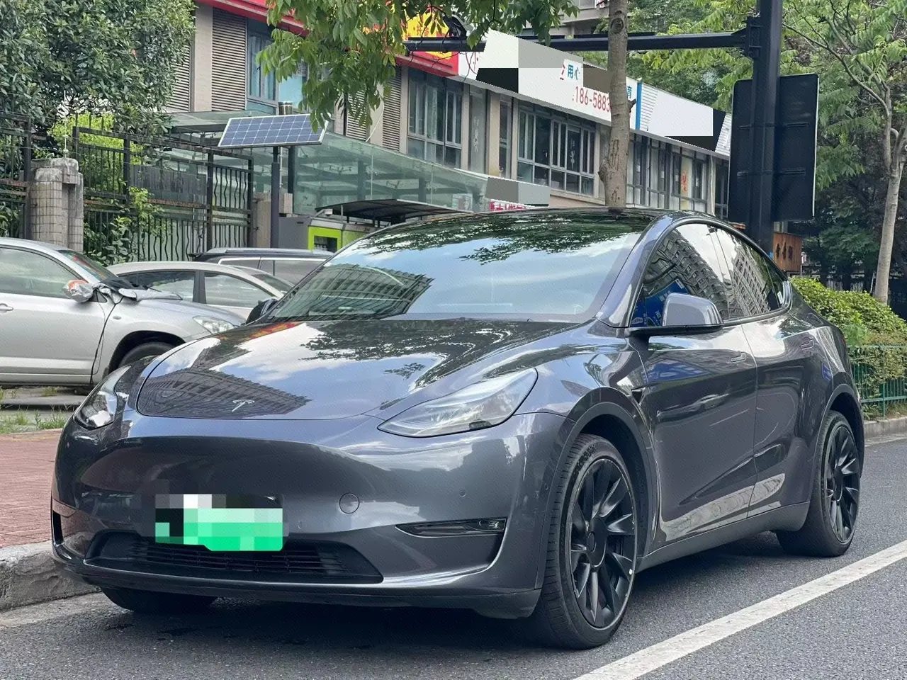 打开图片灯箱:Tesla 2022 Model Y long endurance all-wheel drive version automatic transmission