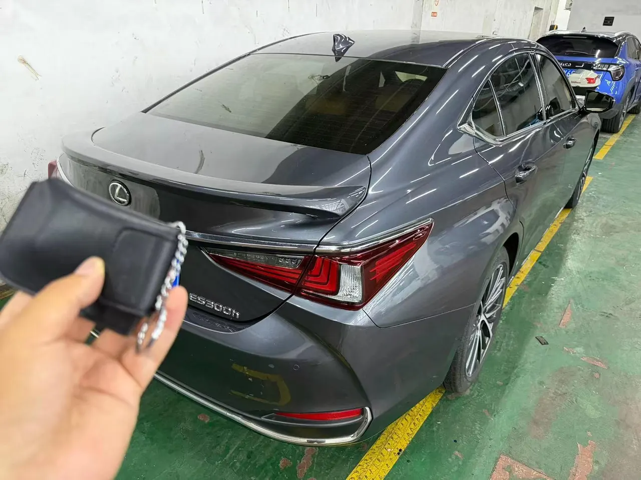 Lexus ES (Imported) 2022 ES300h 2.5 Stepless Premium Edition Automatic Gear 2