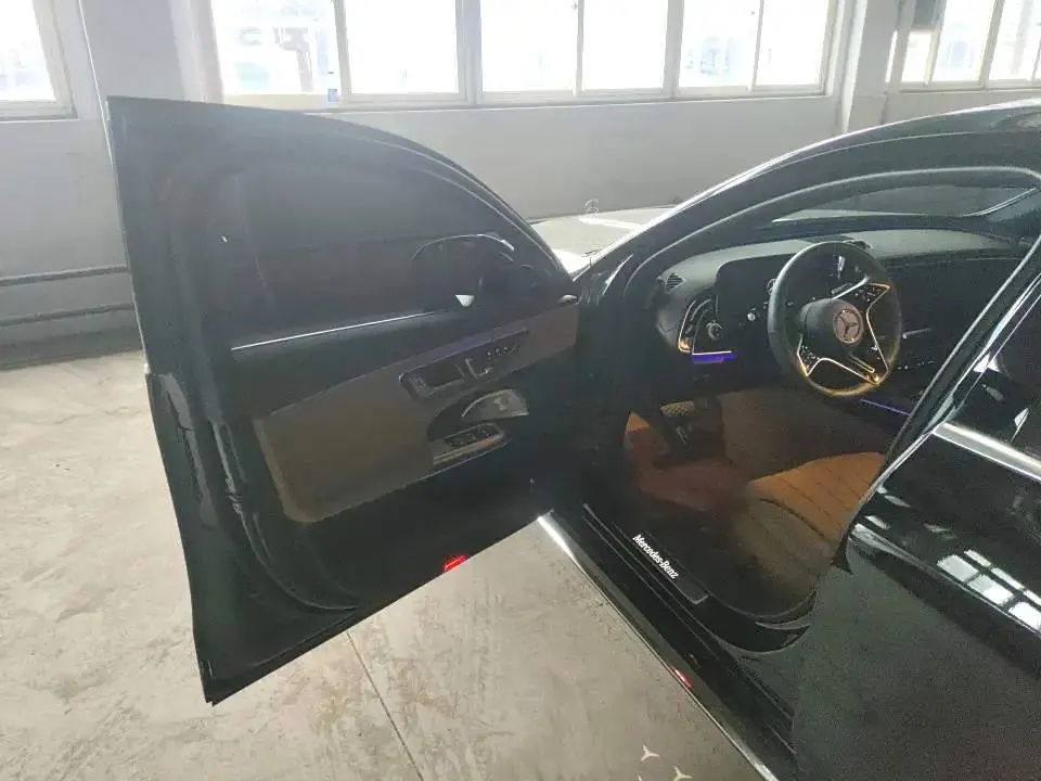 Mercedes Benz E Class 2024 E 300 L 48V 2.0T Luxury Automatic Gear 6