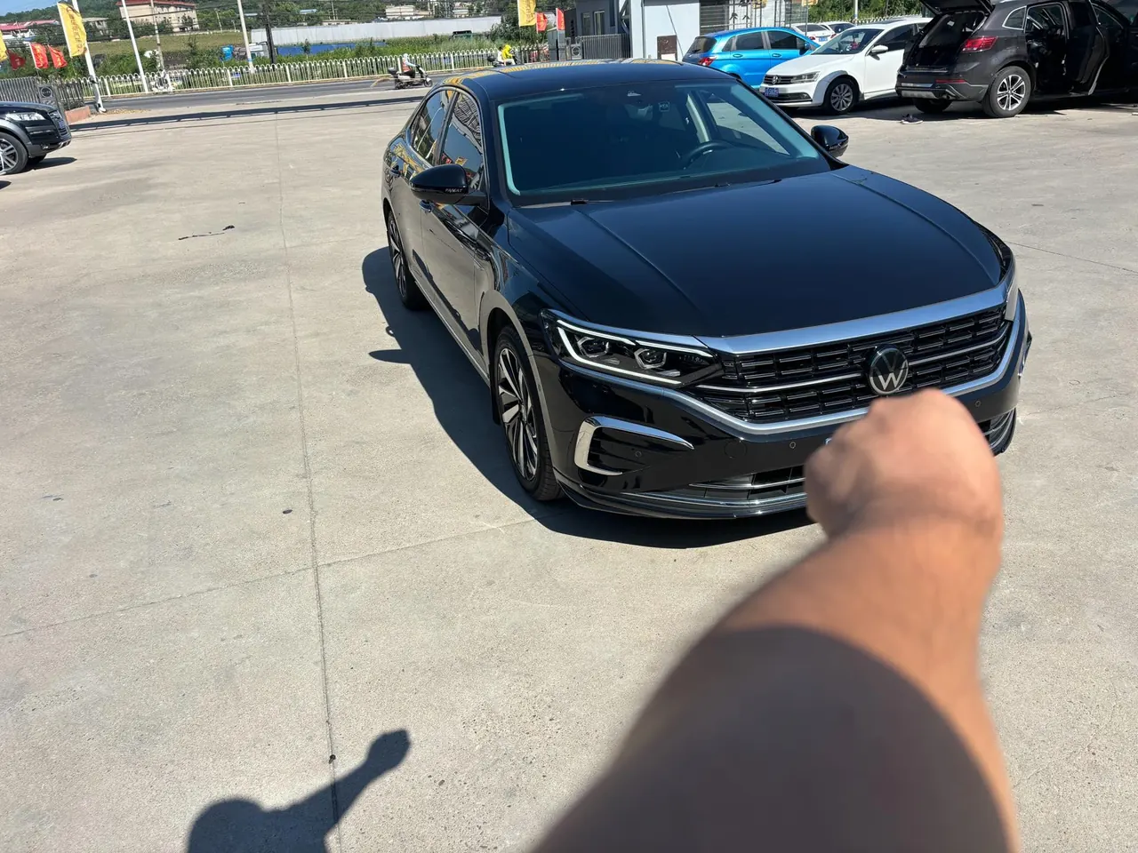 Volkswagen 2024 Passat 2.0TSI 380TSI Longyao Edition Automatic Gear 2