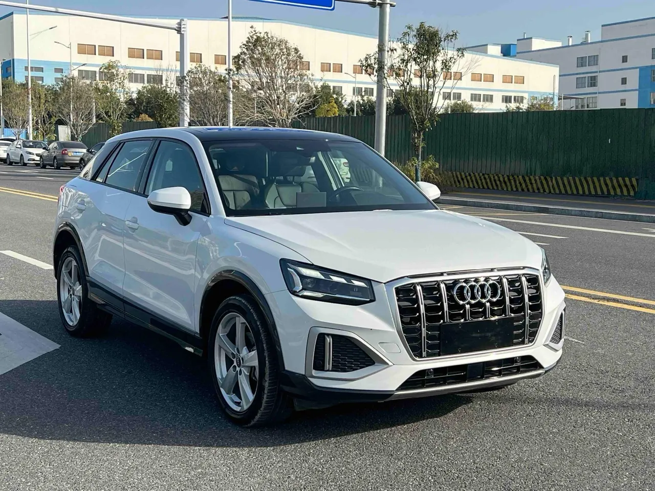 Audi 2022 Q2L 1.4TFSI 35TFSI Enterprising and Elegant Automatic 3