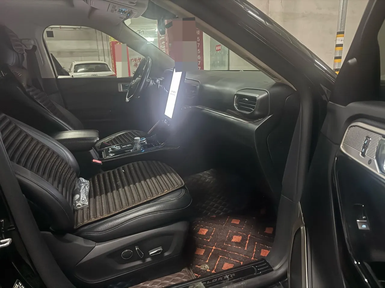 Ford 2020 Explorer 2.3T EcoBoost 285 Four-wheel Drive Titanium Edition 7-seat Automatic Gear 8
