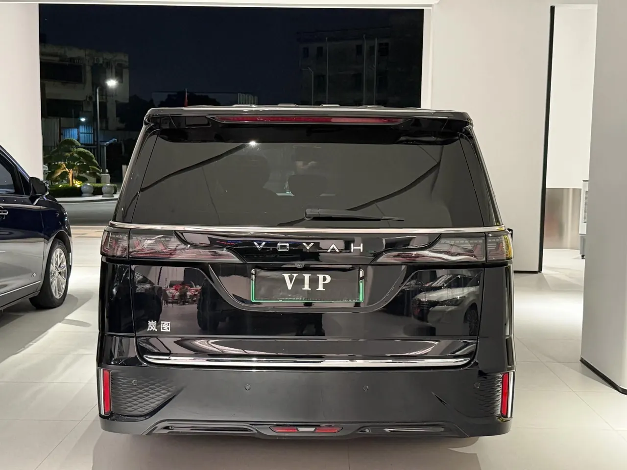 Voyah 2024 dreamers PHEV 1.5T long endurance flagship automatic gear 5