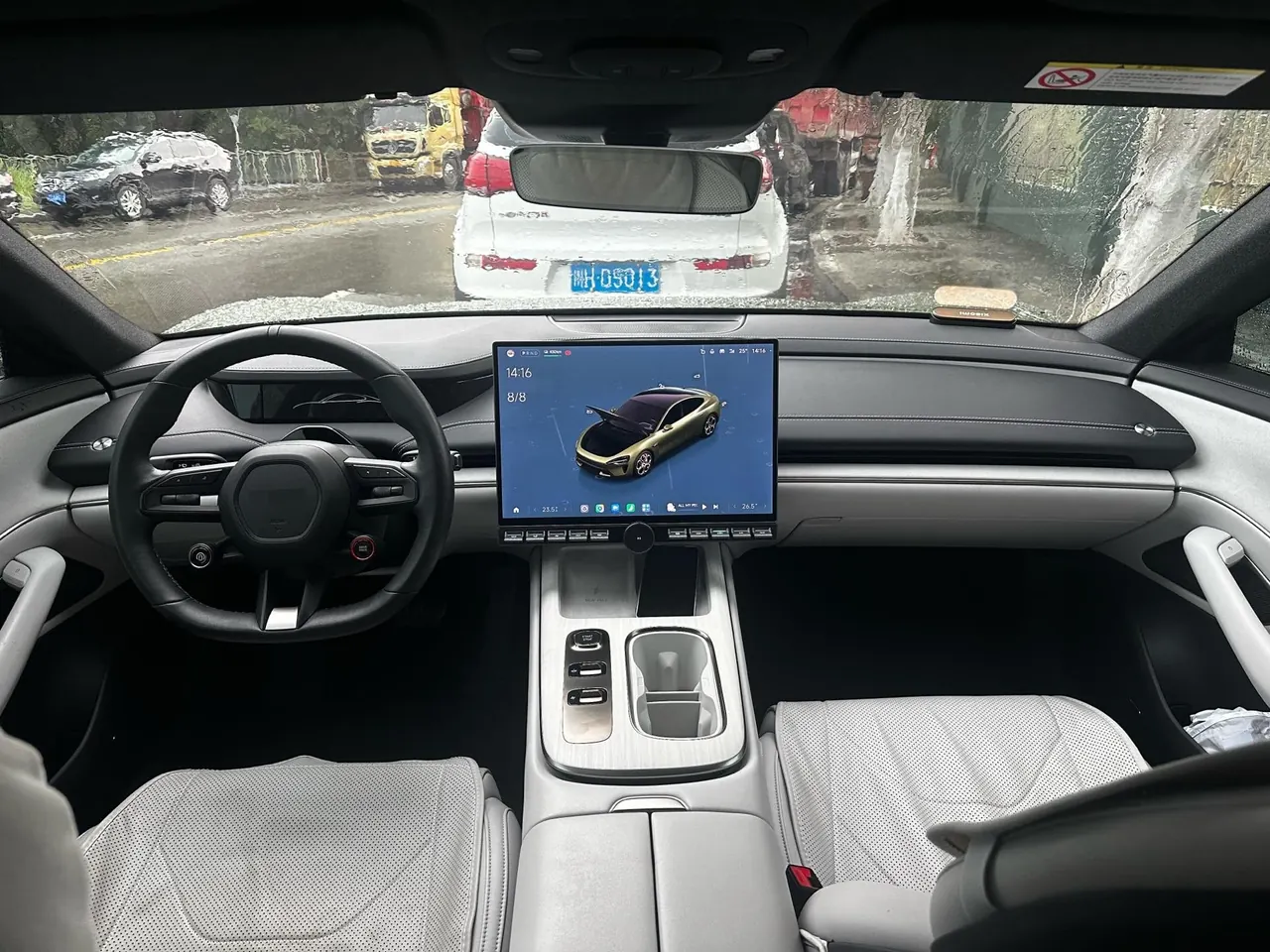 MI 2024 SU 7 700km Rear Drive Long Endurance Smart Driving Edition Automatic Gear 6