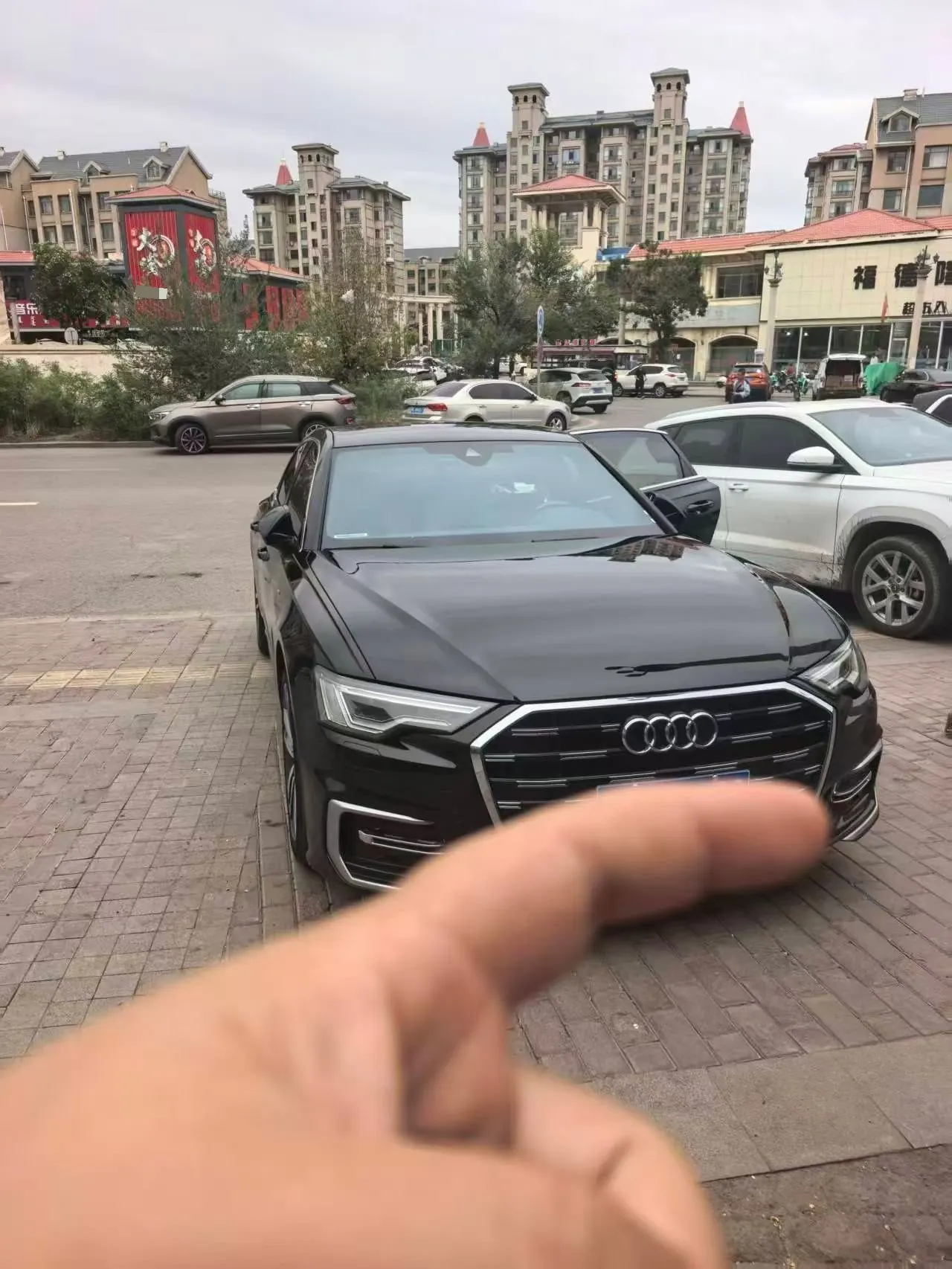 Audi 2023 A6L 2.0TFSI 40TFSI Deluxe Elegant Automatic 3