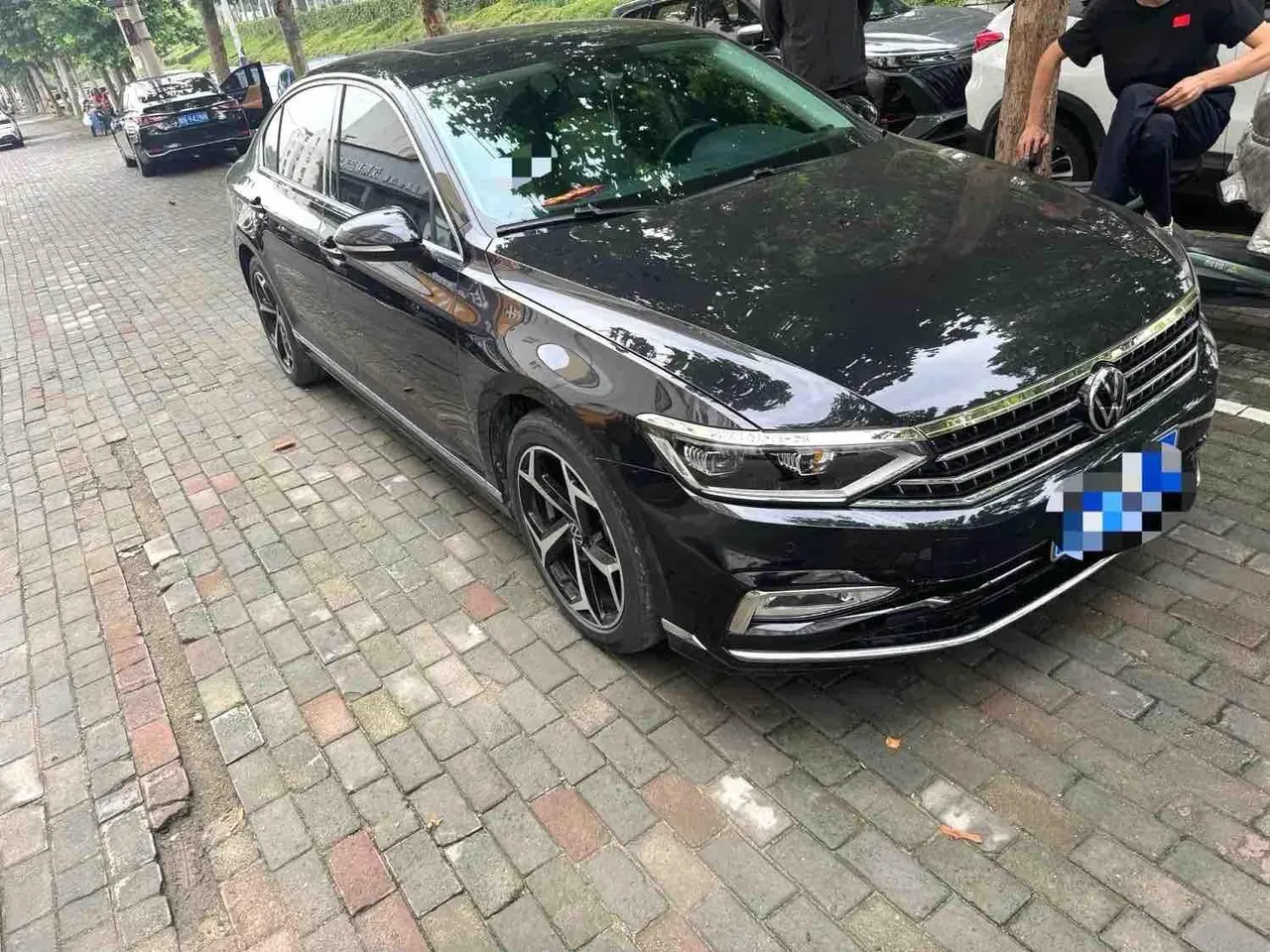 Volkswagen 2023 Magotan 2.0TSI 330TSI 2 million Commemorative Edition Leading Automatic Gear 3