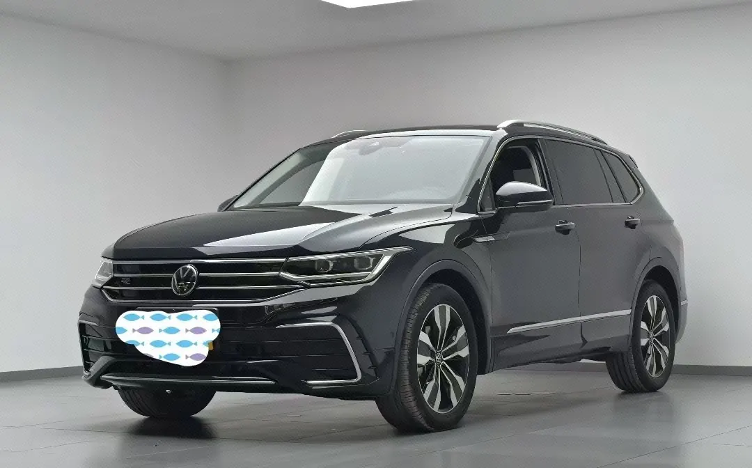 打开图片灯箱:Volkswagen 2024 Tiguan L R-Line 2.0TSI 330TSI Two-Drive R-Line Overdrive Automatic Gear