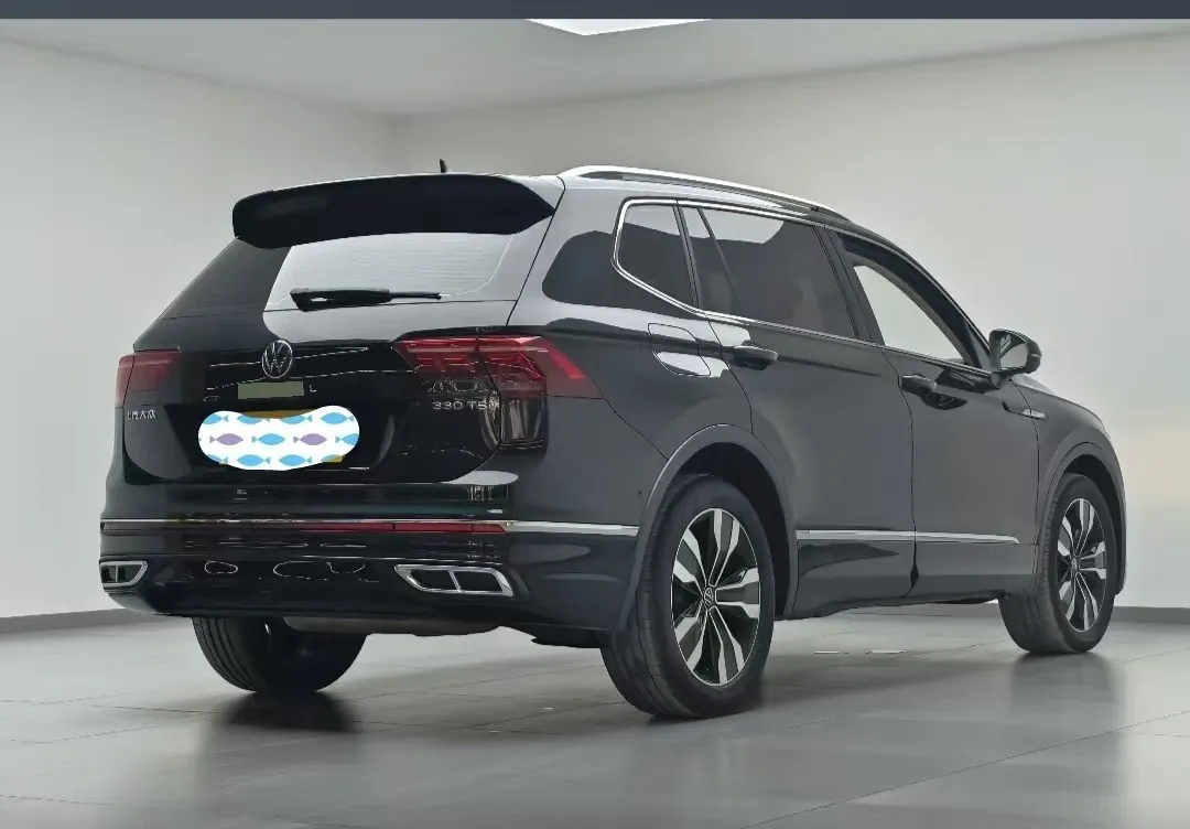 Volkswagen 2024 Tiguan L R-Line 2.0TSI 330TSI Two-Drive R-Line Overdrive Automatic Gear 4