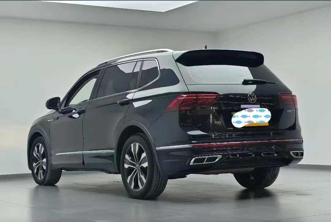 Volkswagen 2024 Tiguan L R-Line 2.0TSI 330TSI Two-Drive R-Line Overdrive Automatic Gear 5