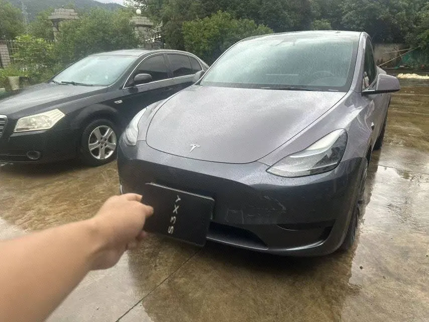 打开图片灯箱:Tesla 2022 Model Y rear-wheel drive version (facelift) automatic gear
