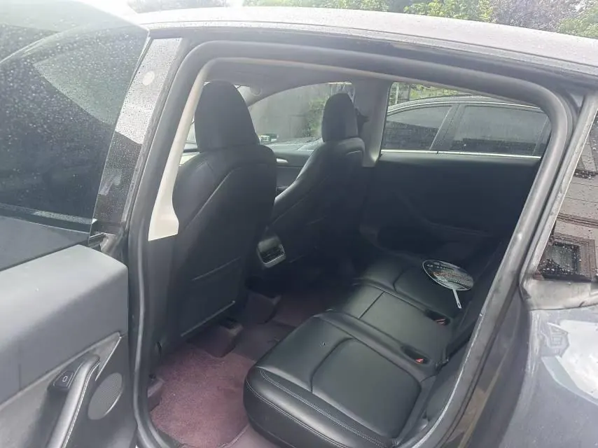 Tesla 2022 Model Y rear-wheel drive version (facelift) automatic gear 4