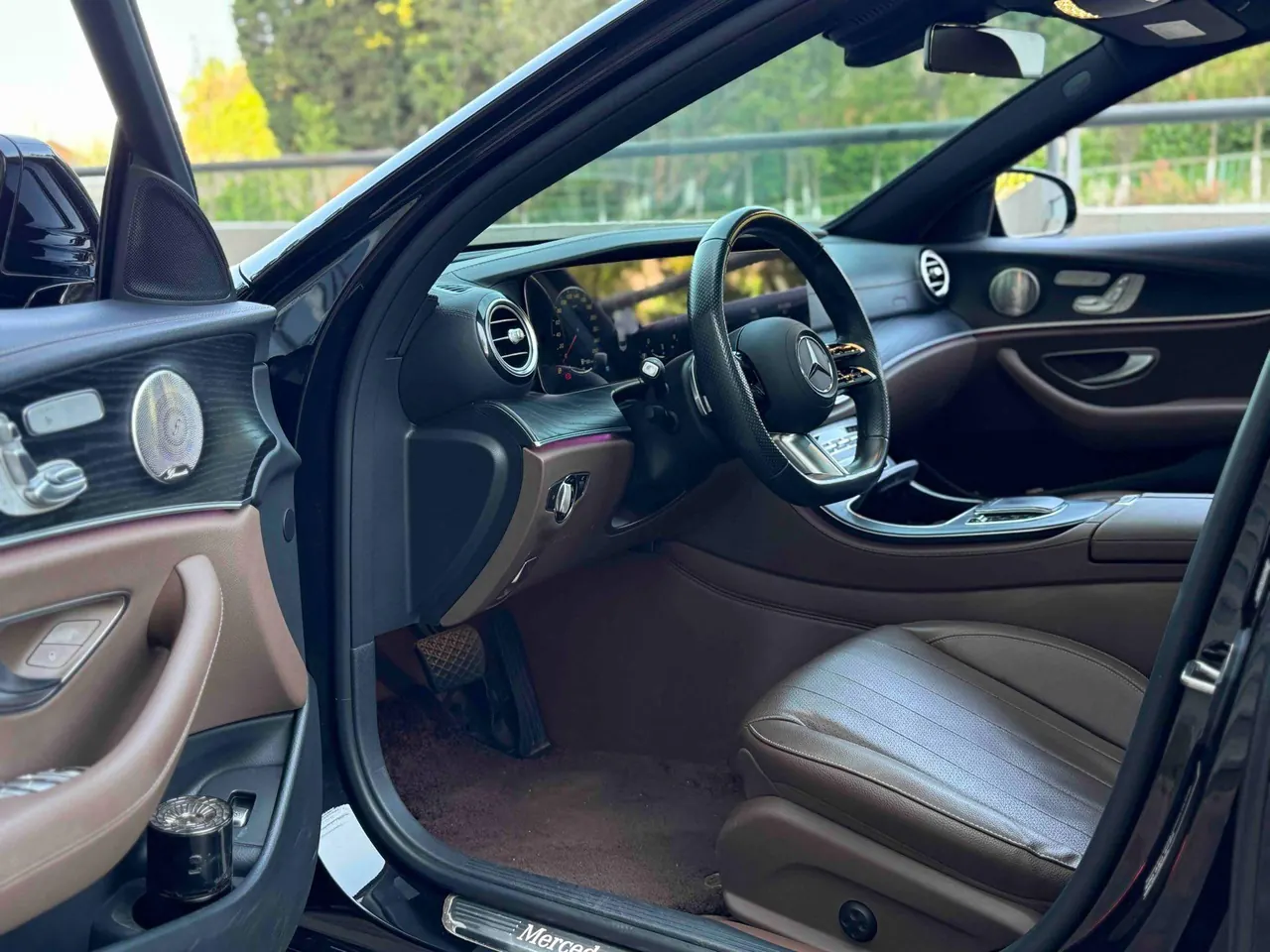 Mercedes Benz E-Class (Imported) 2023 E 300 2.0T Luxury Sports Edition Automatic Gear 3