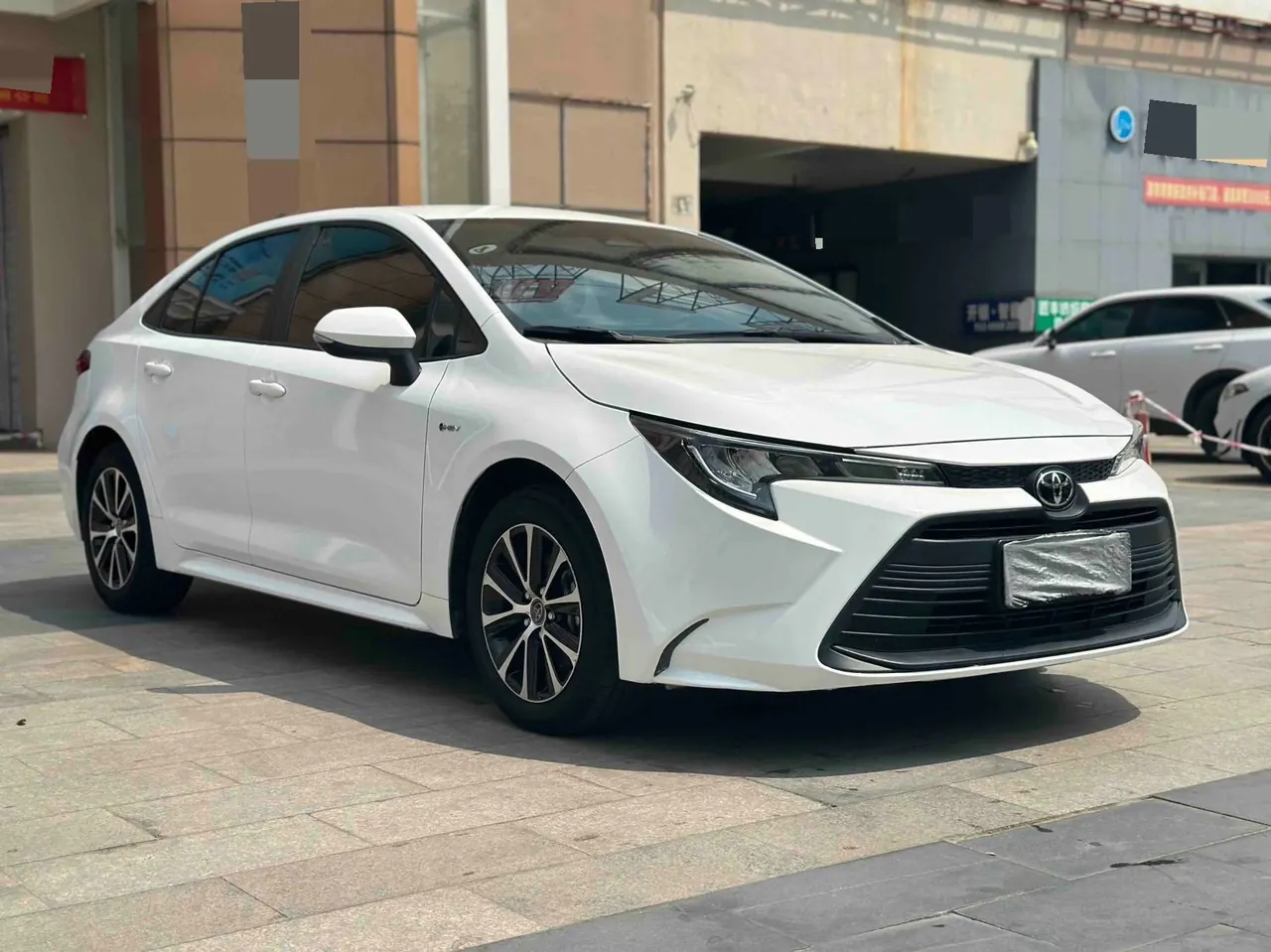 Toyota 2023 Lei Ling Shuangqing 1.8 Stepless Intelligent Electric Hybrid Deluxe Edition Automatic Gear 3