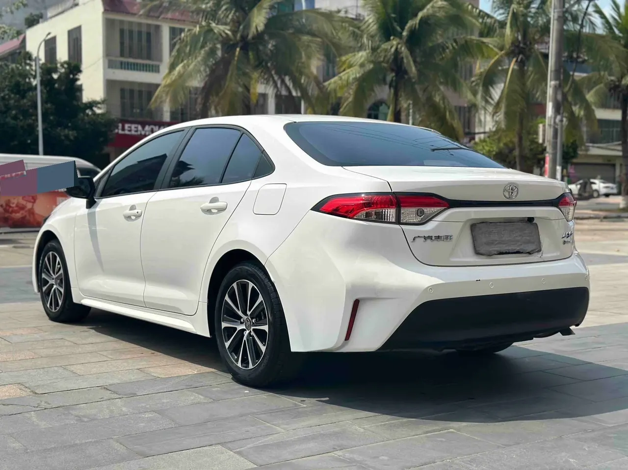 Toyota 2023 Lei Ling Shuangqing 1.8 Stepless Intelligent Electric Hybrid Deluxe Edition Automatic Gear 7