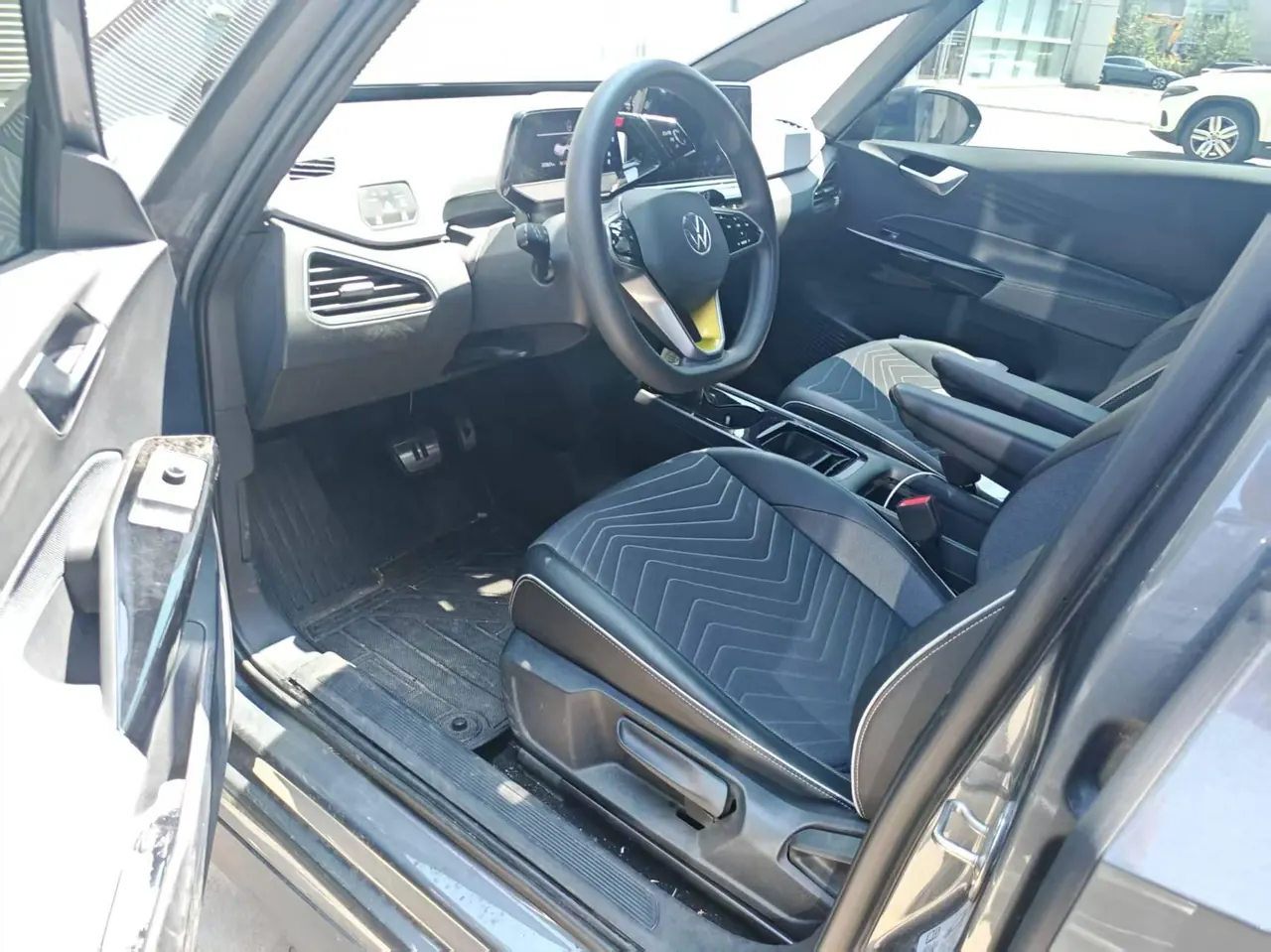 Volkswagen 2023 ID. 3 Pure Smart Edition Automatic Transmission 3