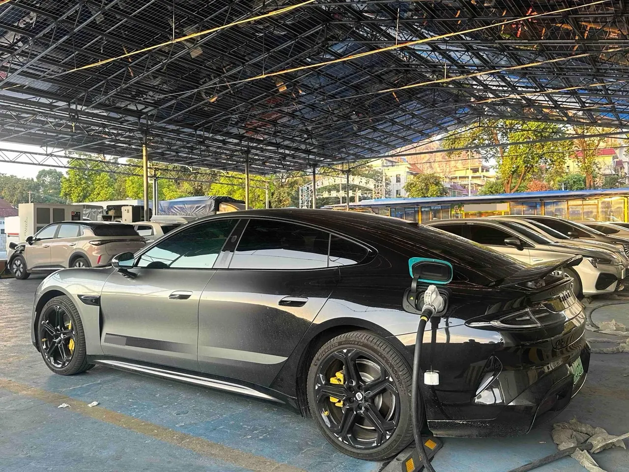 MI 2024 SU 7 830km Rear Drive Ultra Long Endurance High-end Smart Drive Pro Edition Automatic Gear 4